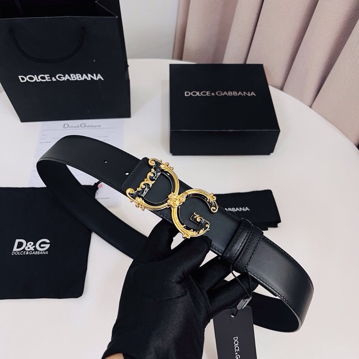 Dolce&Gabbana  新款双面小牛皮腰带，双面使用尽显巧思 ，宽度.40mm