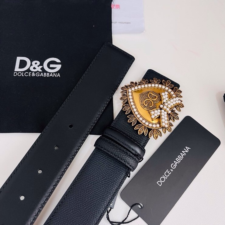 Dolce&Gabbana  新款双面小牛皮腰带，双面使用尽显巧思 ，宽度.40mm