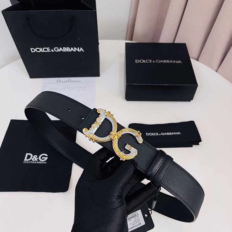 Dolce&Gabbana  新款双面小牛皮腰带，双面使用尽显巧思 ，宽度.40mm