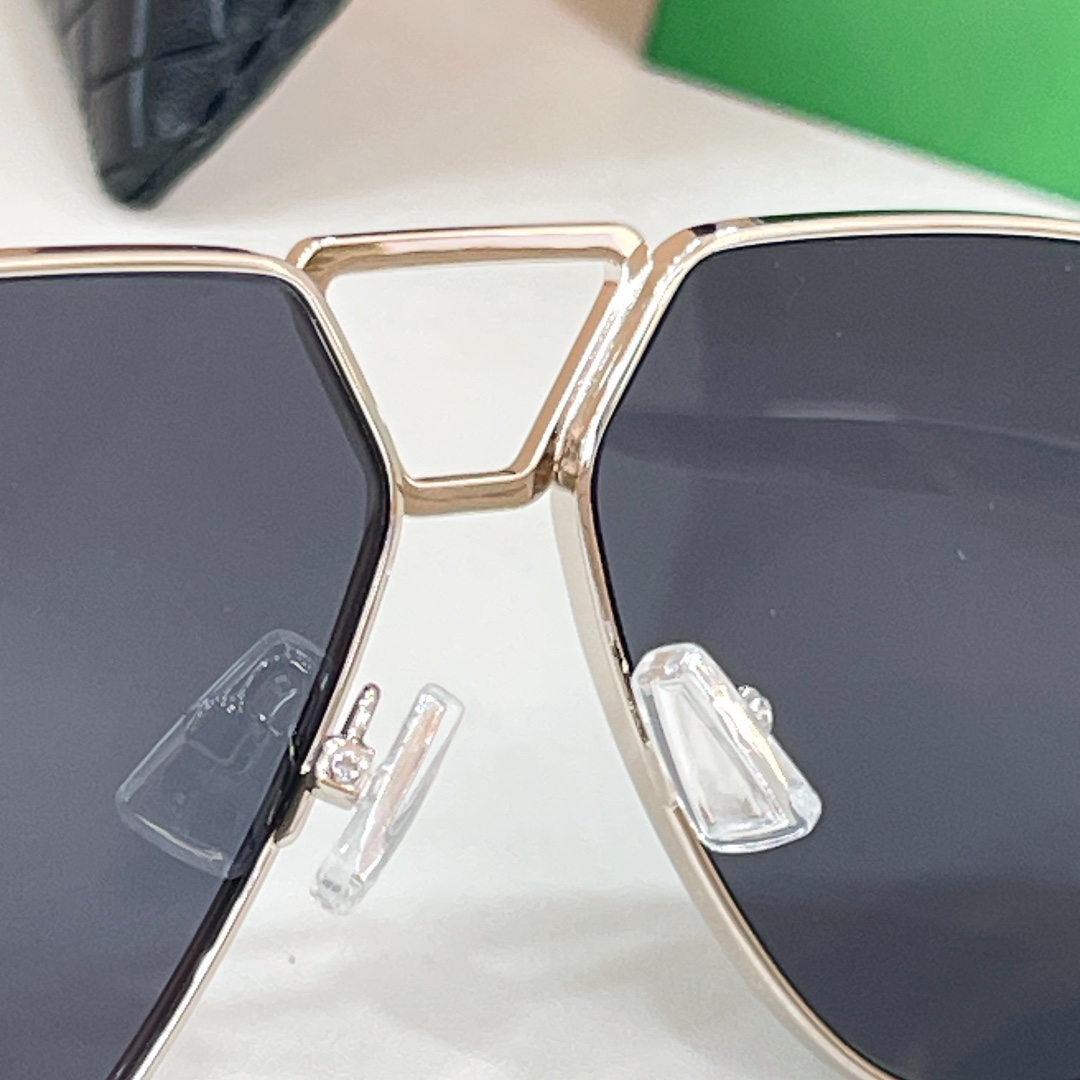 BOTTEGA VENET*🌟🌟🌟MODEL：BV1437S🌟🌟🌟SIZE：64口12-185🌟🌟🌟