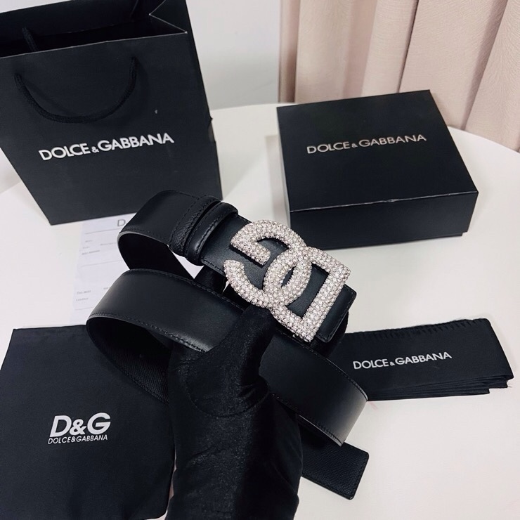 杜嘉班纳 全新双面小牛皮腰带，缀以满天星电镀金属 DG 交叉造型徽标搭扣，4.0cm