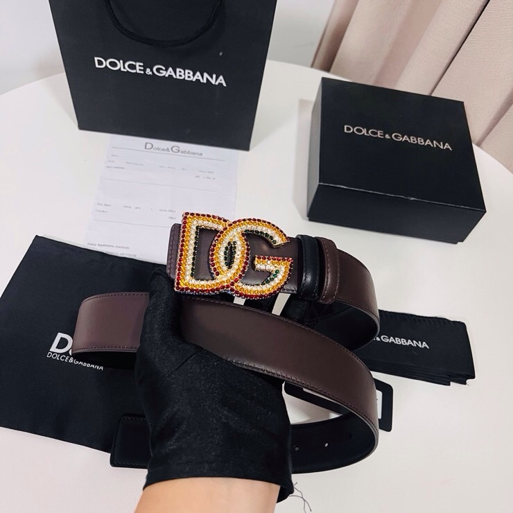杜嘉班纳 全新双面小牛皮腰带，缀以满天星电镀金属 DG 交叉造型徽标搭扣，4.0cm