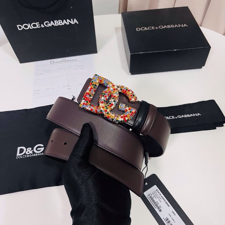 杜嘉班纳 全新双面小牛皮腰带，缀以满天星电镀金属 DG 交叉造型徽标搭扣，4.0cm