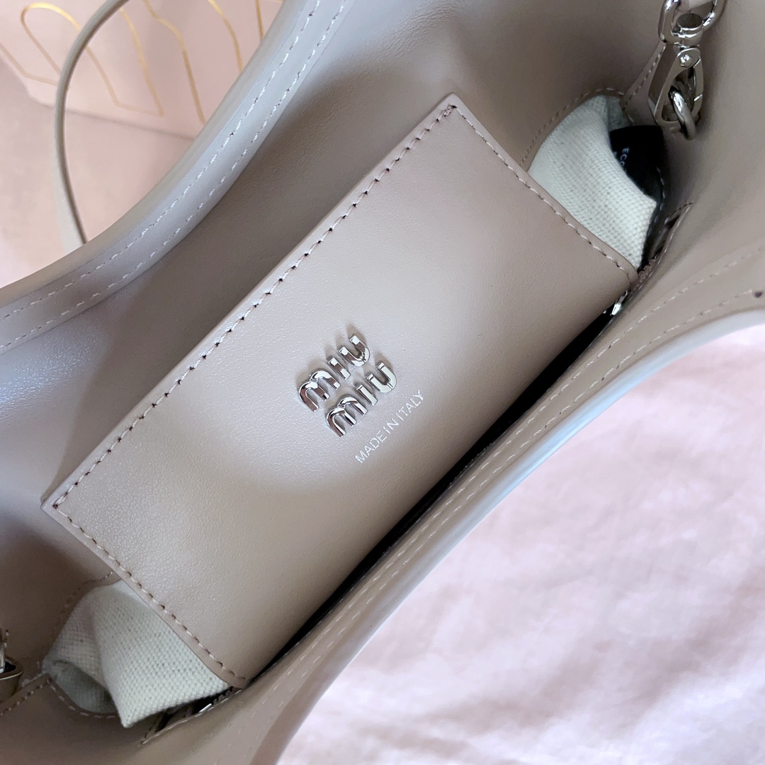 Hermès Classic Handcrafted Luxury Leather Shoulder Bag Ref.9C026F8C 9
