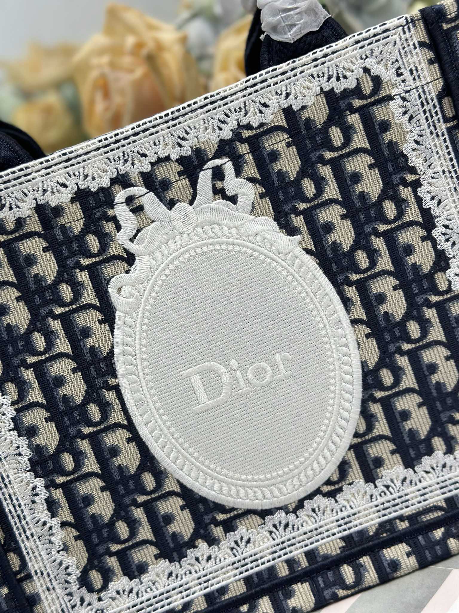 Dior Dio.r Mini Book tote