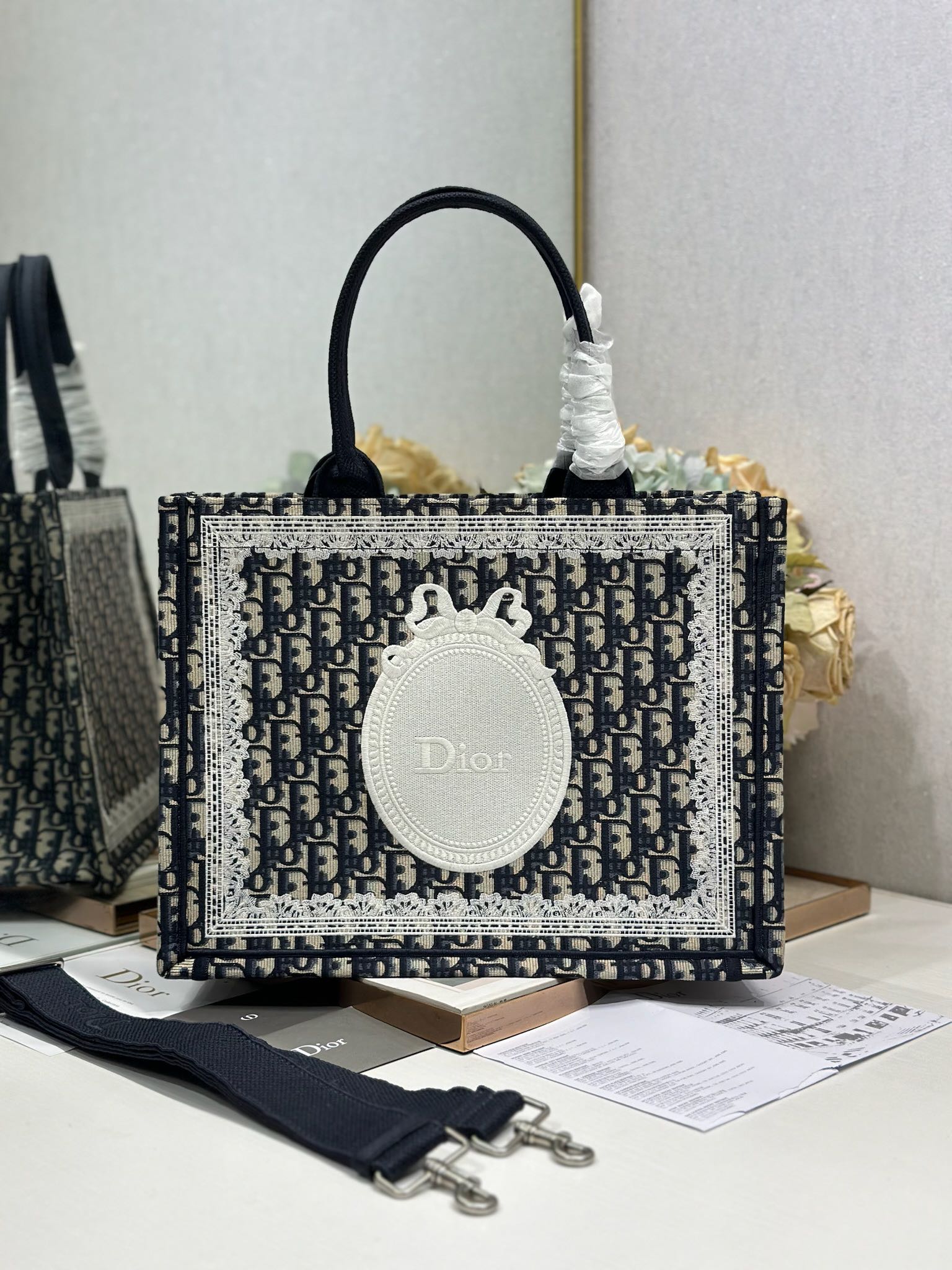 Dior Dior book tote 购物袋