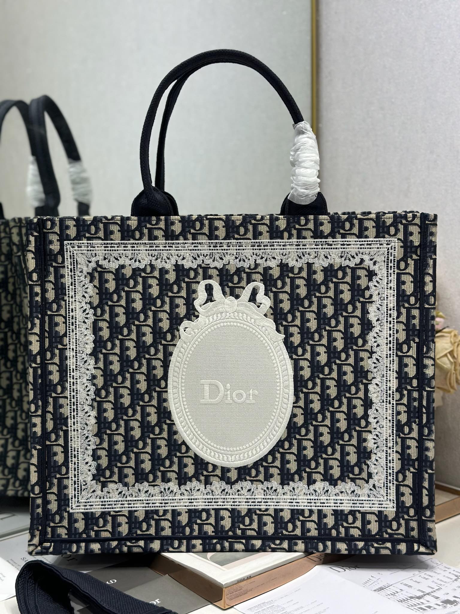 Dior Dior book tote 购物袋