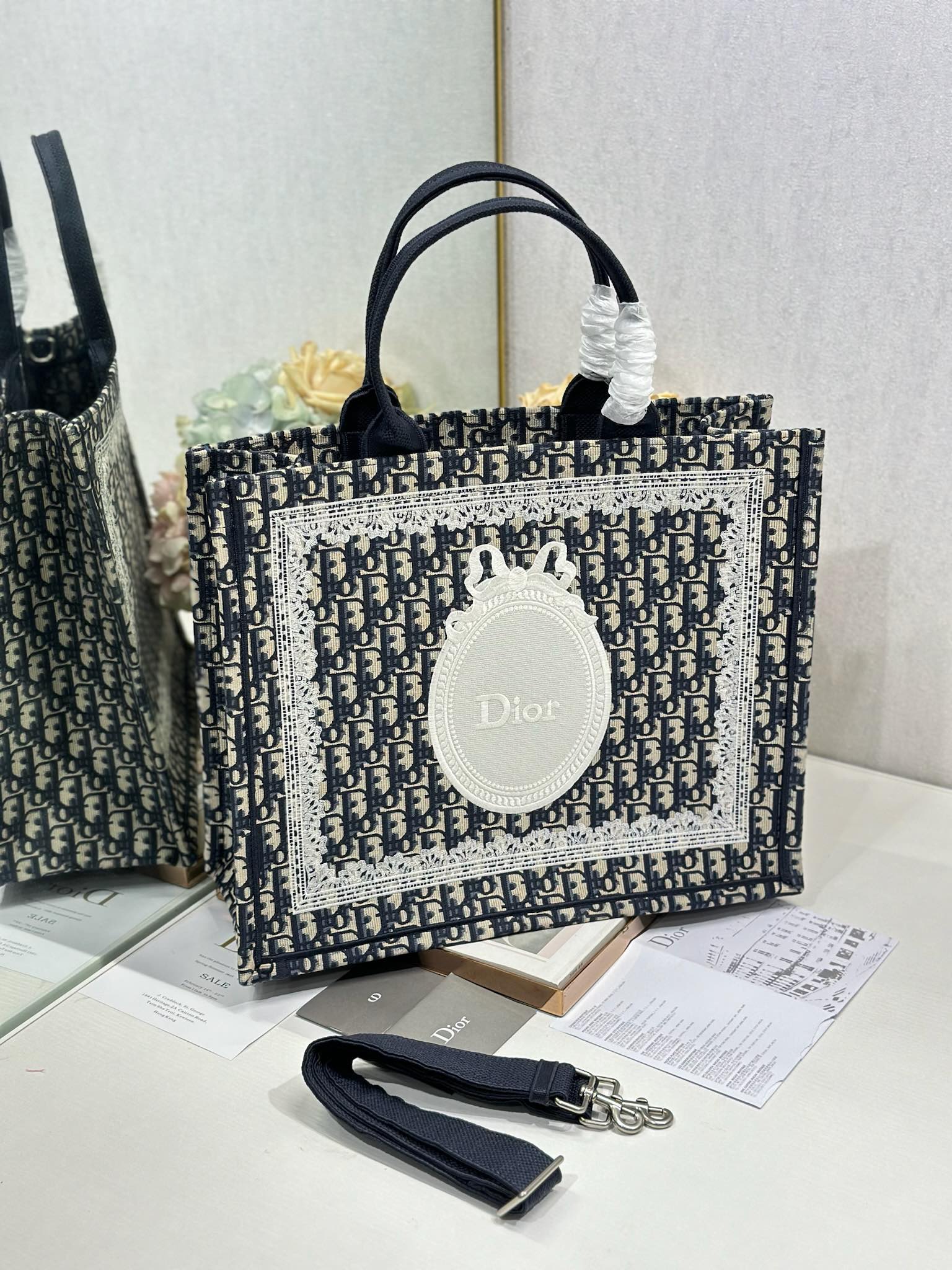 Dior Dior book tote 购物袋