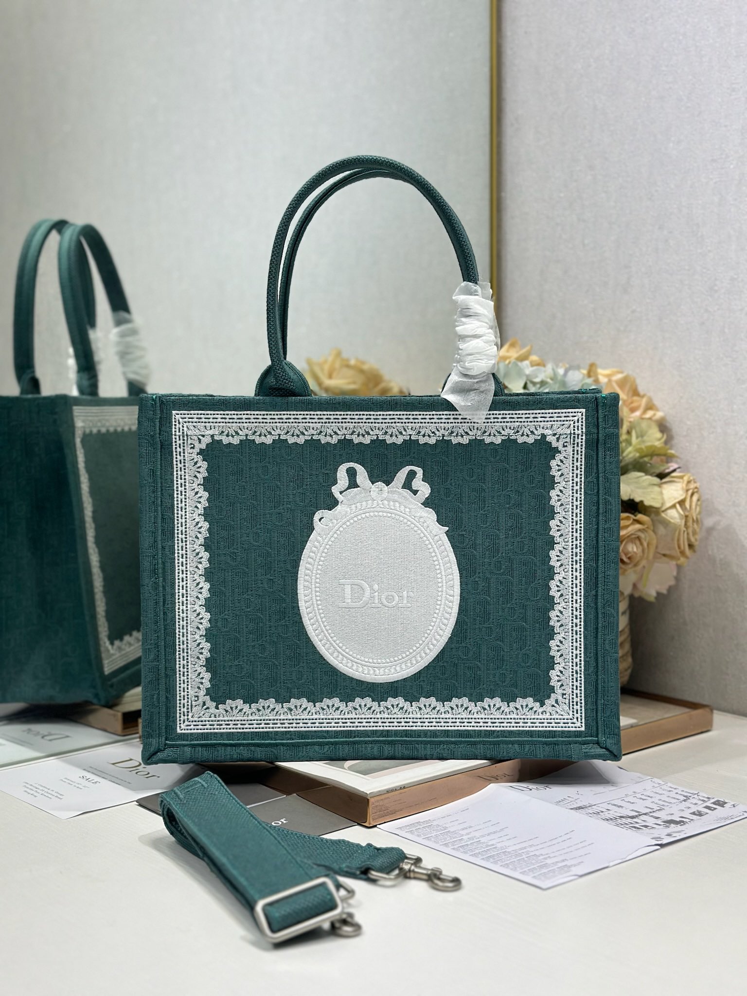 Dior Dior book tote 购物袋