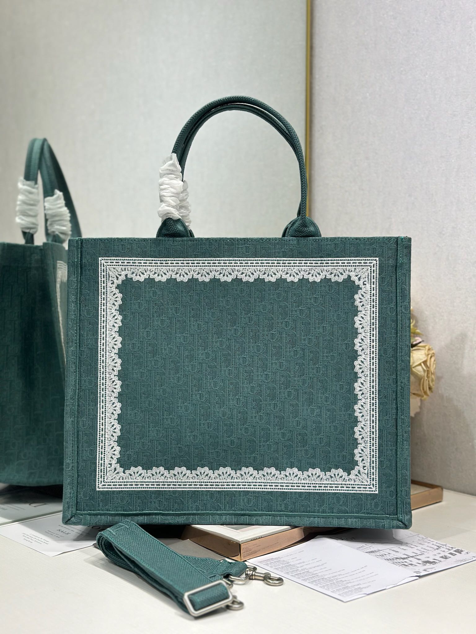 Dior Dior book tote 购物袋