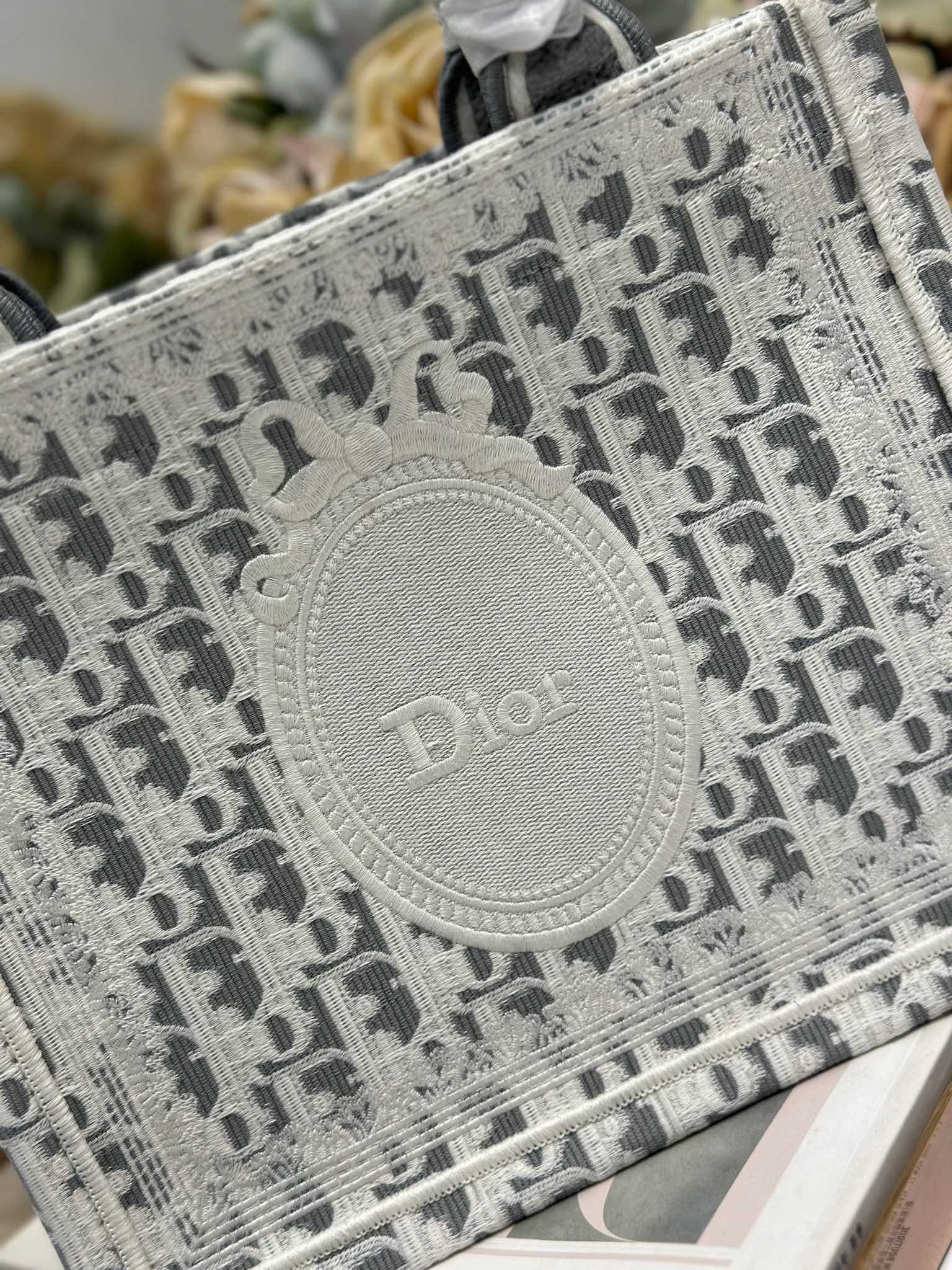 Dior Dio.r Mini Book tote