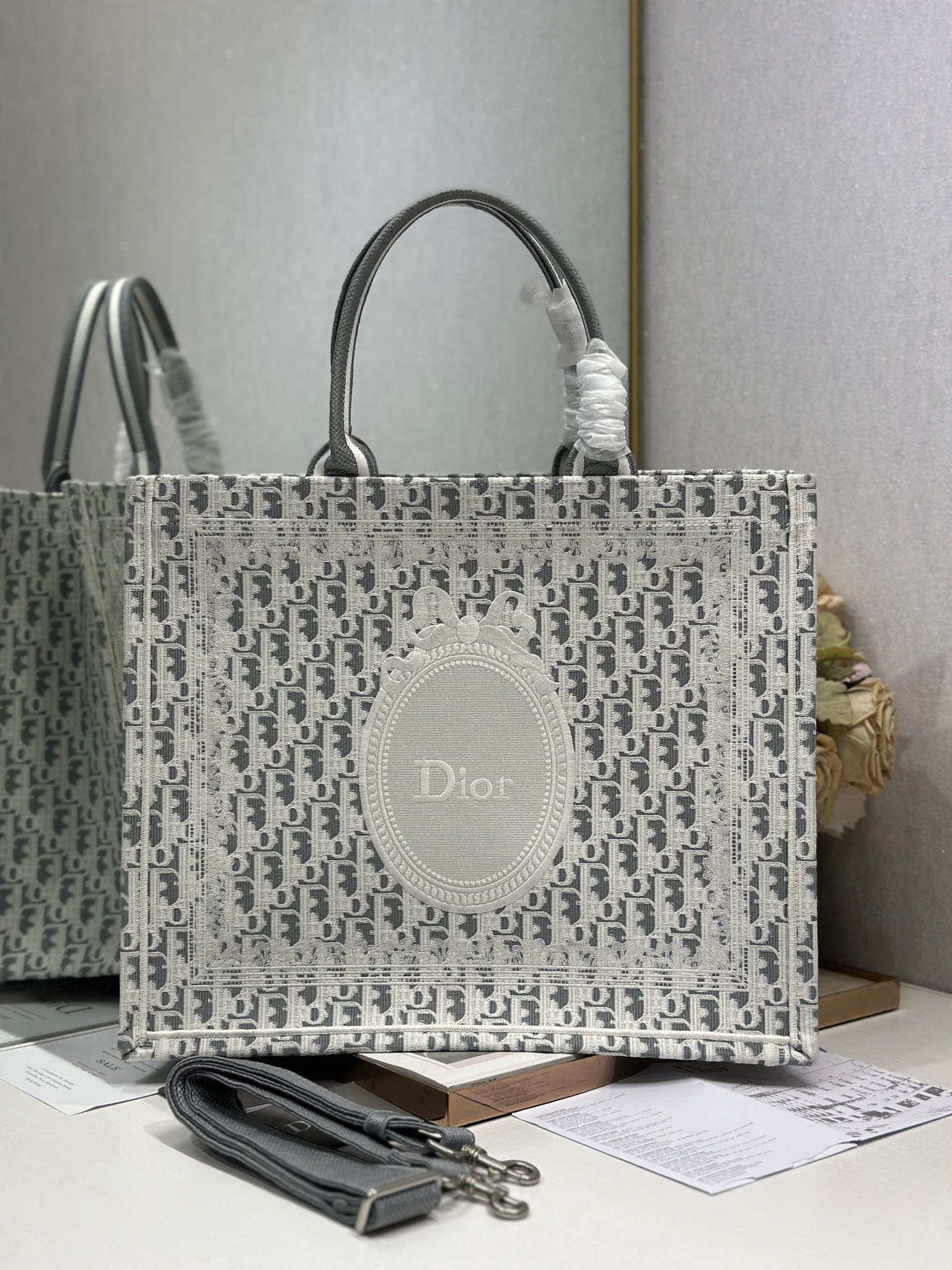 Dior Dior book tote 购物袋
