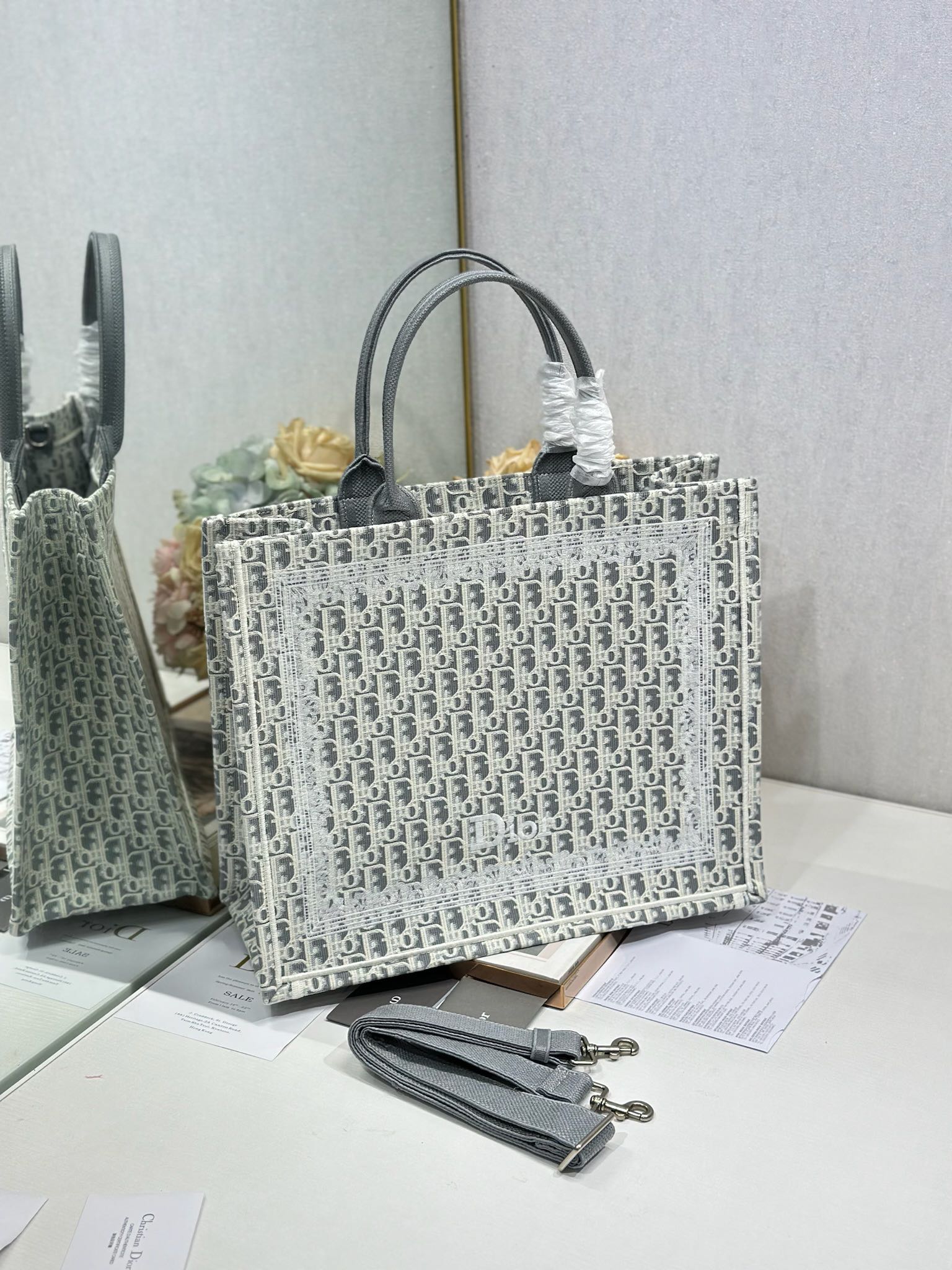 Dior Dior book tote 购物袋