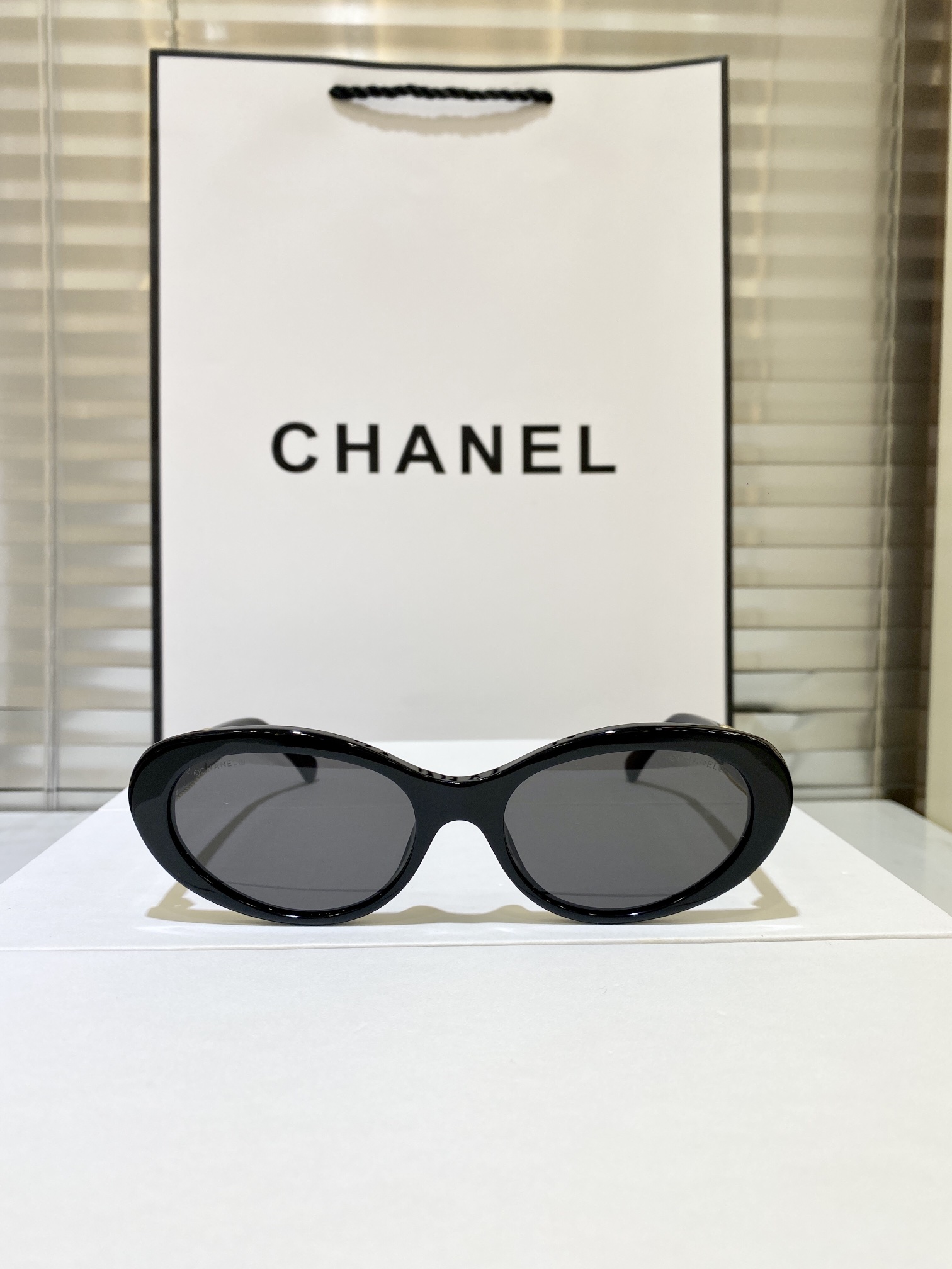 Очки Chanel 5515 кошачий глаз узкая форма с декоративными цепями
