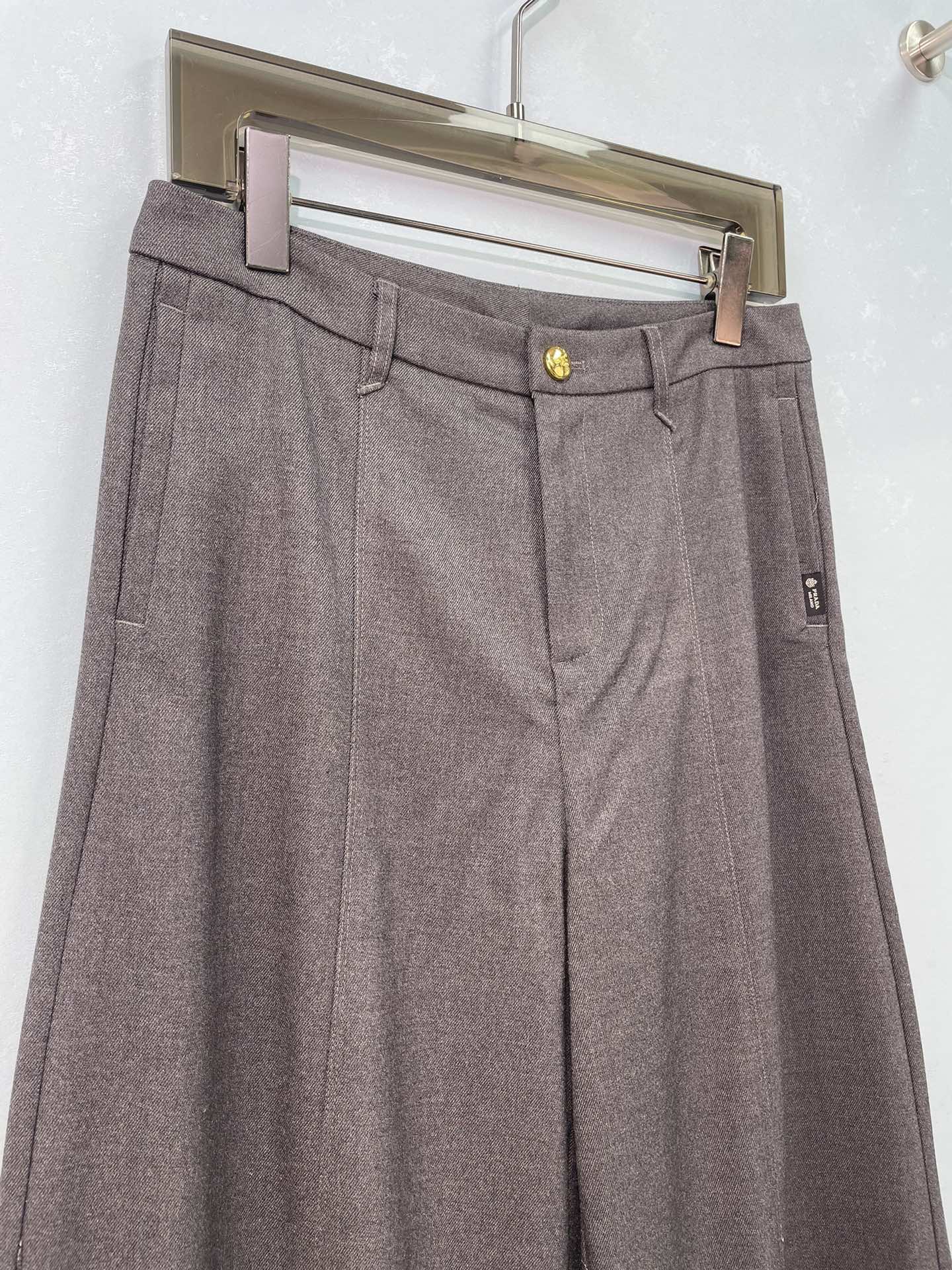 Brown Pleated Wide-Leg Pants