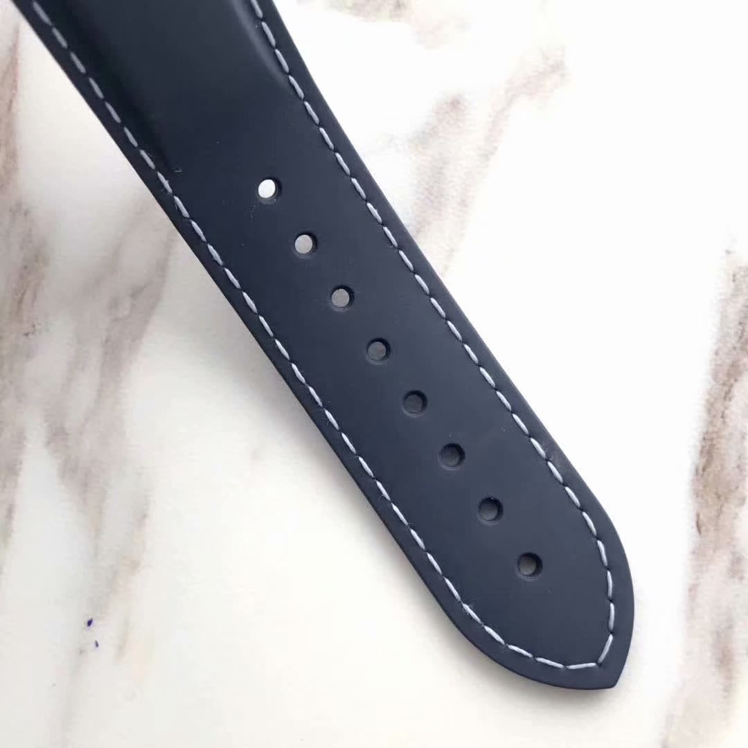 BF精品 海马600米系列自动机械男表搭载性能稳定的原版4针GMT8605机芯