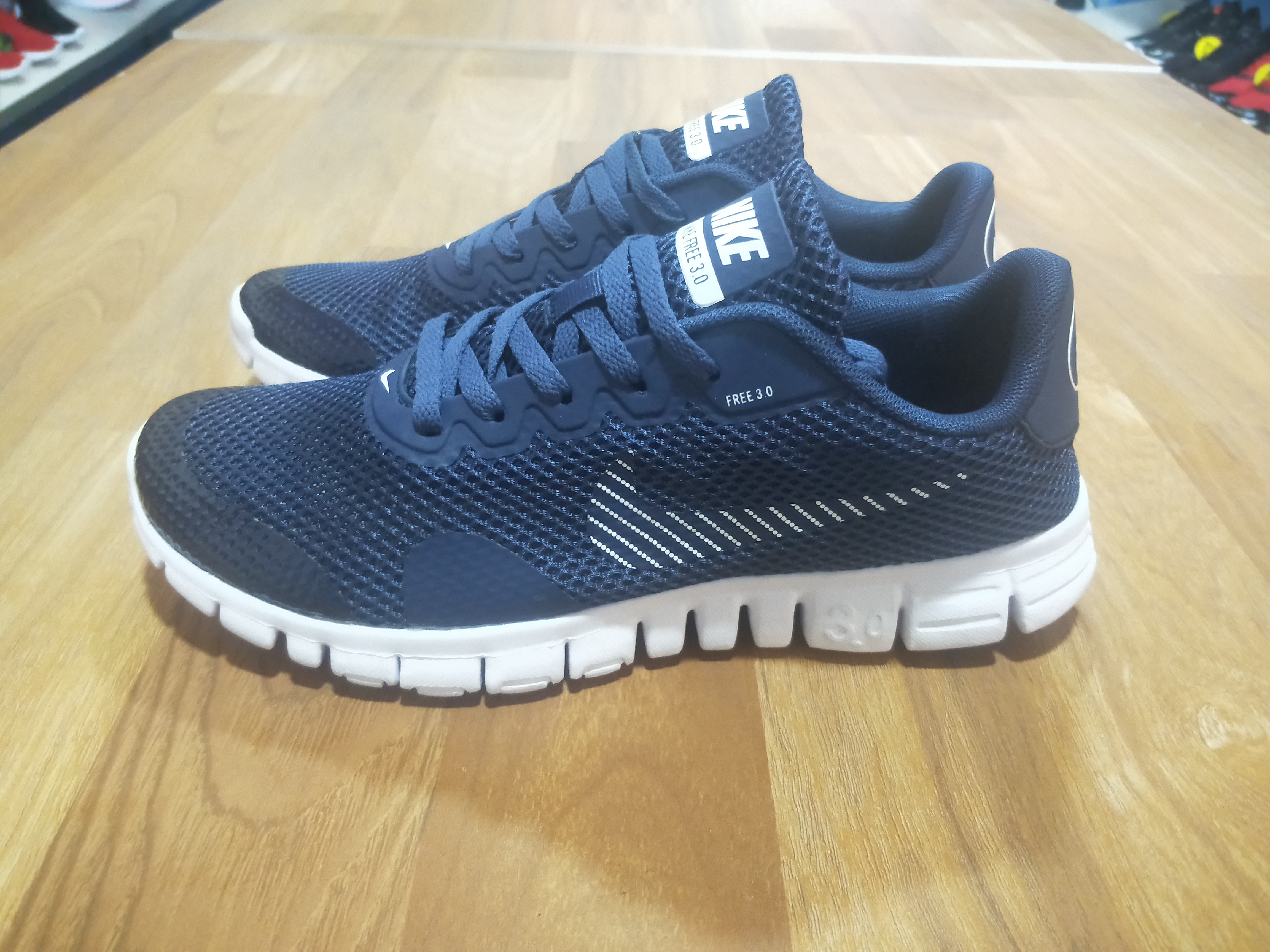 🌈🌈耐克赤足3.0 V2 深蓝白36-45 带半码 |