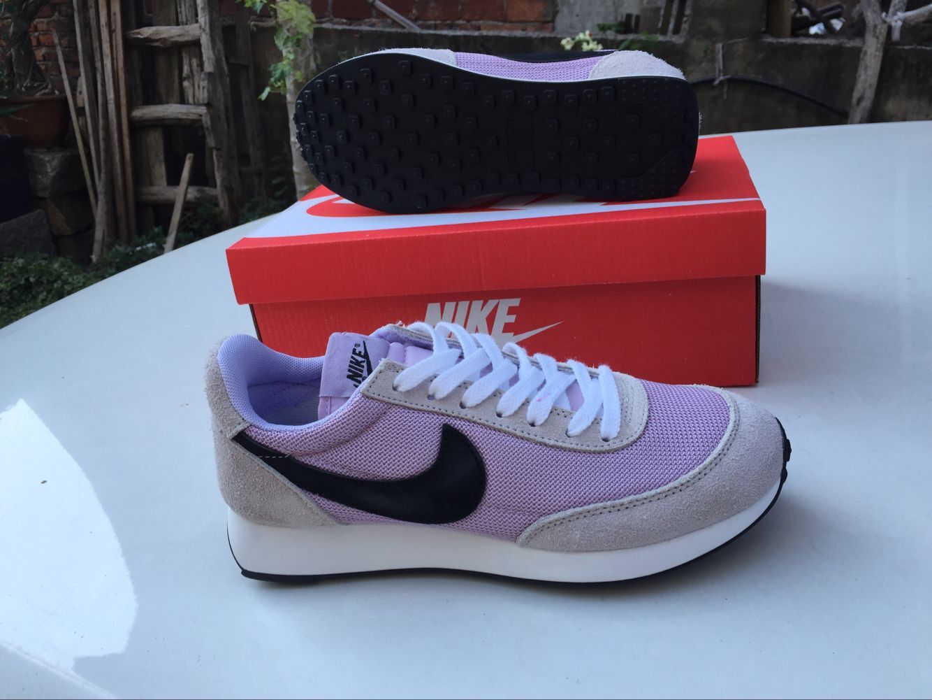 耐克跑步鞋网布款 薰衣草色/黑36-45 |