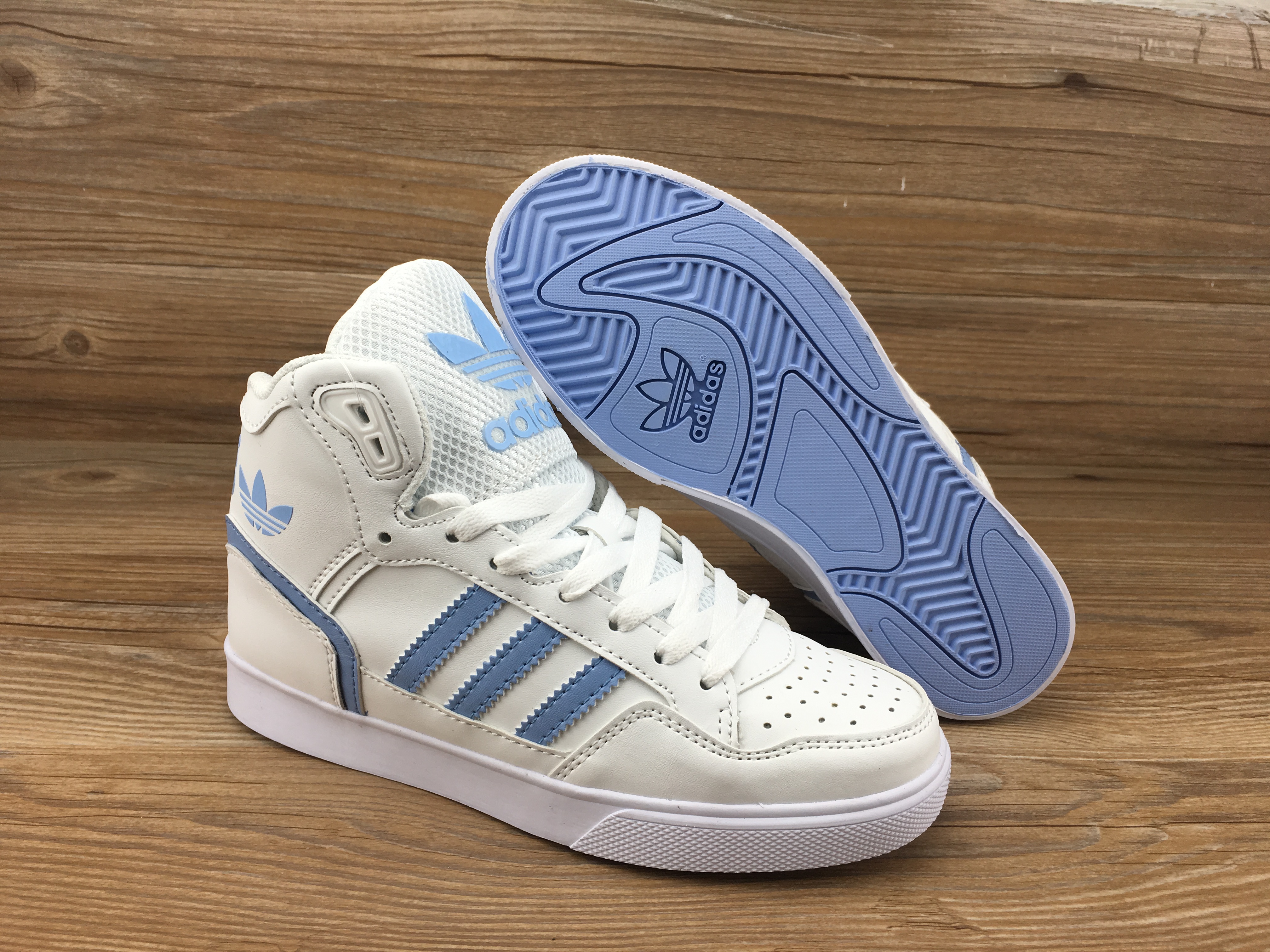 开学季学生必穿款 范冰冰高帮爆款阿迪达斯高帮商城品质真标官网同步 阿迪达斯范冰冰同款系列女鞋高帮板鞋 珍珠烟灰 货号AC8586 (36 36.5 37 38 38.5 39 40) |