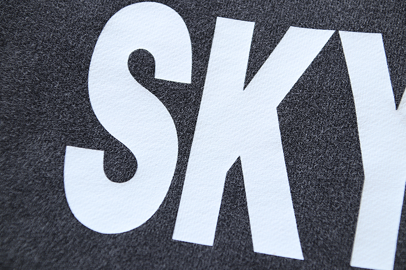 “C-Z 529, “Kanye’s Same Sports Shorts on High Street, Europe-United States of America” - 图片 7