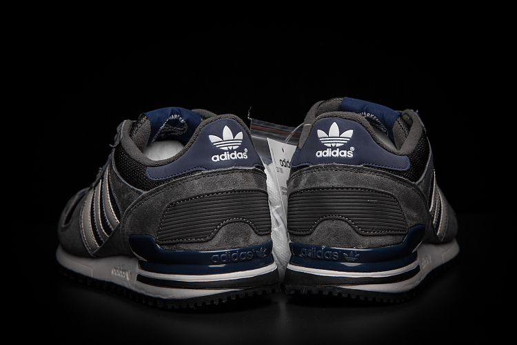 阿迪达斯ZX700 深灰39-44 原盒原标 带半码 货号：M19391 |