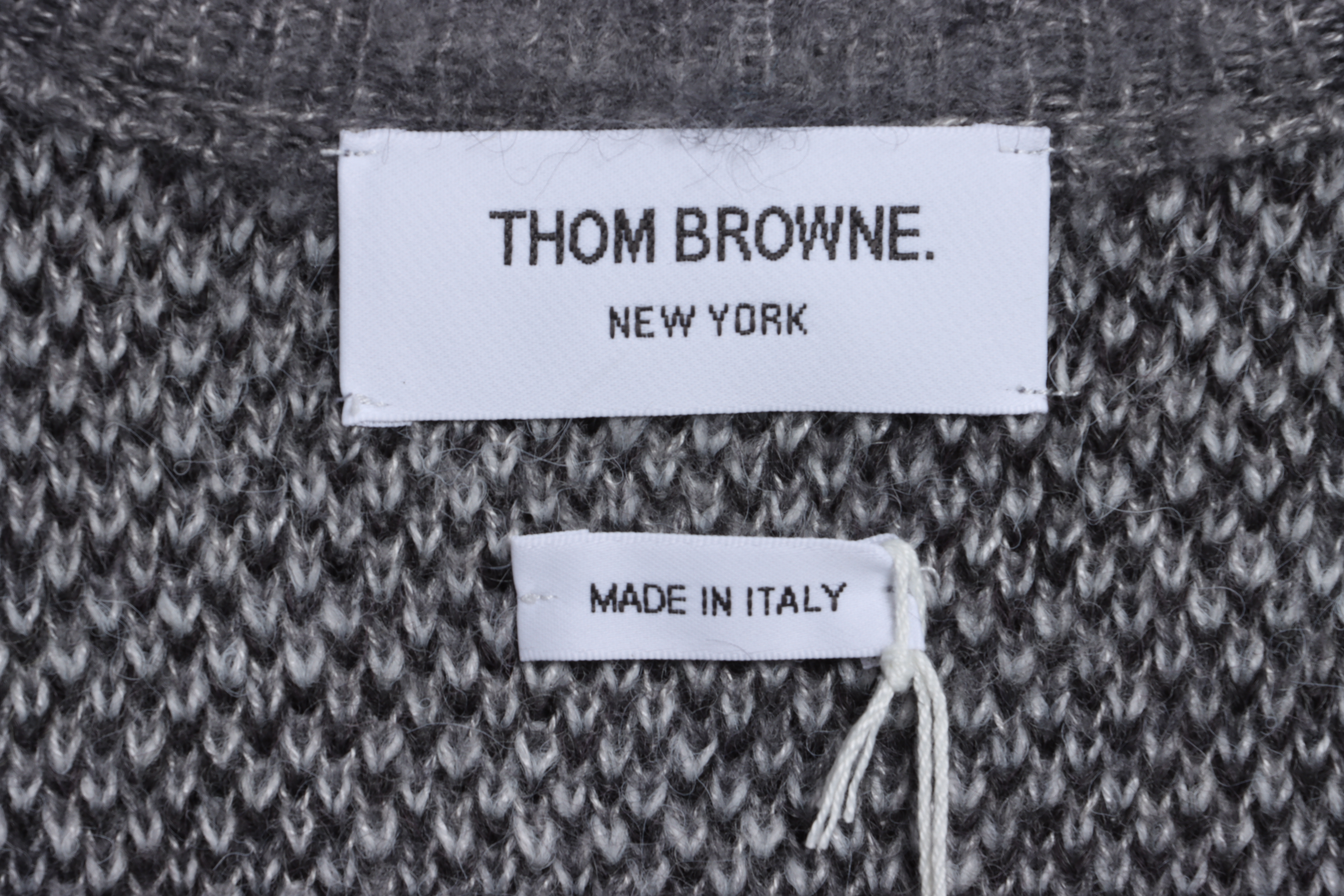 P350 THOM BROWNE 格子马海毛毛衣 灰色 面料采用土耳其安哥拉山羊毛