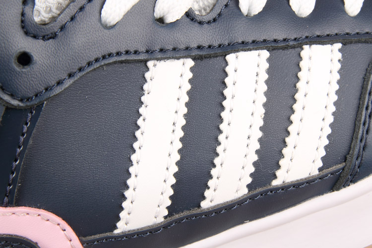 阿迪达斯高帮商城品质真标正品材料 阿迪达斯范冰冰同款系列女鞋高帮板鞋 浅蓝粉 货号S75002 36-40 |