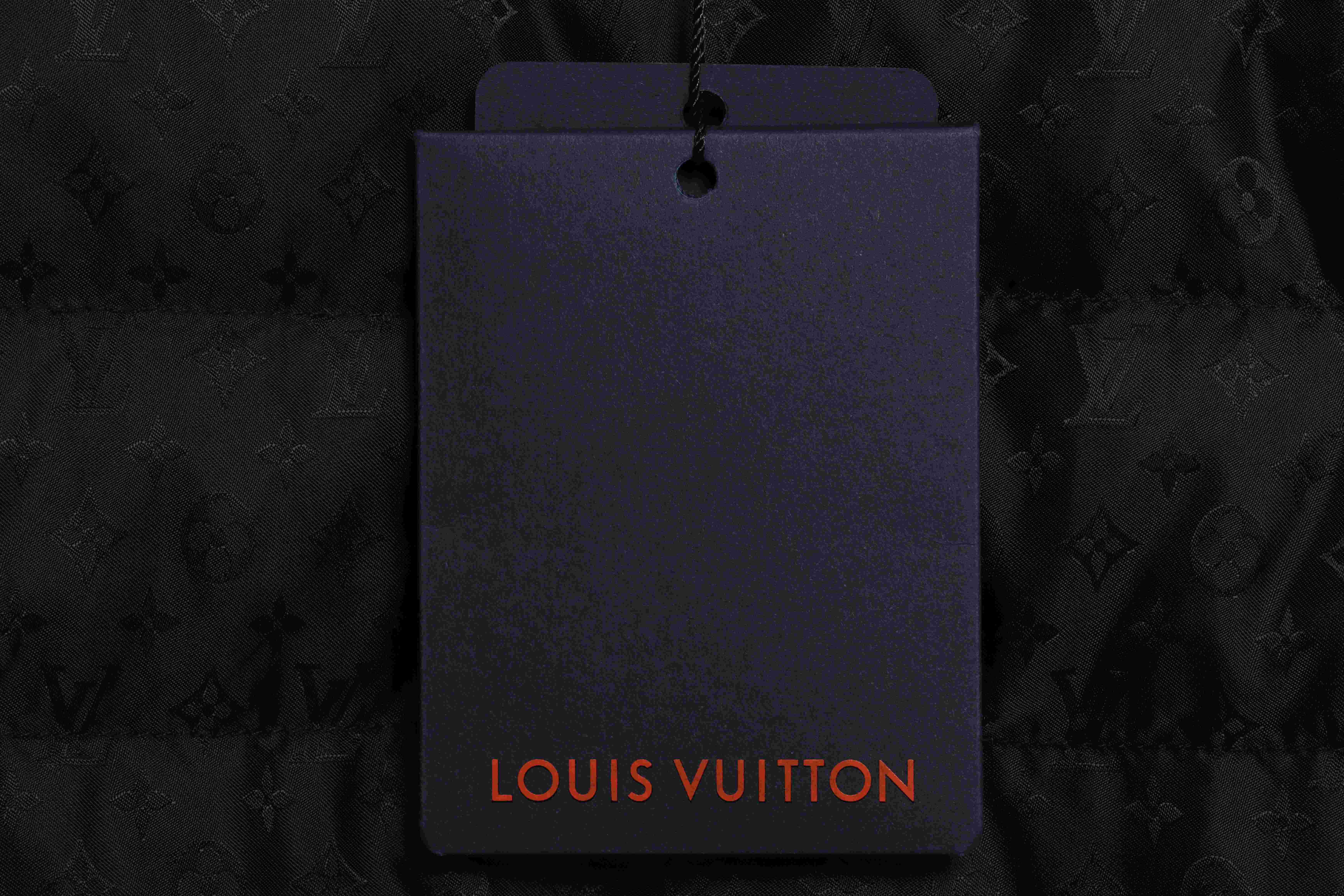 Louis Vuitton LV 22FW 满印提花羽绒衬衫外套