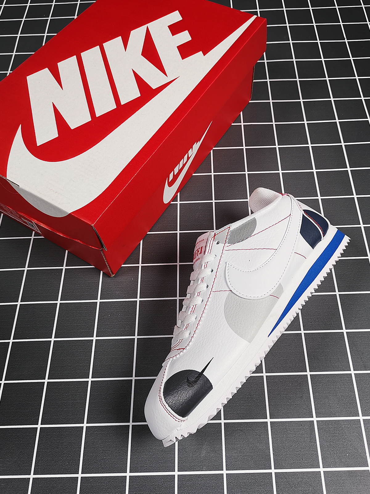 120  Nike Classic Cortez 经典复古阿甘百搭慢跑鞋