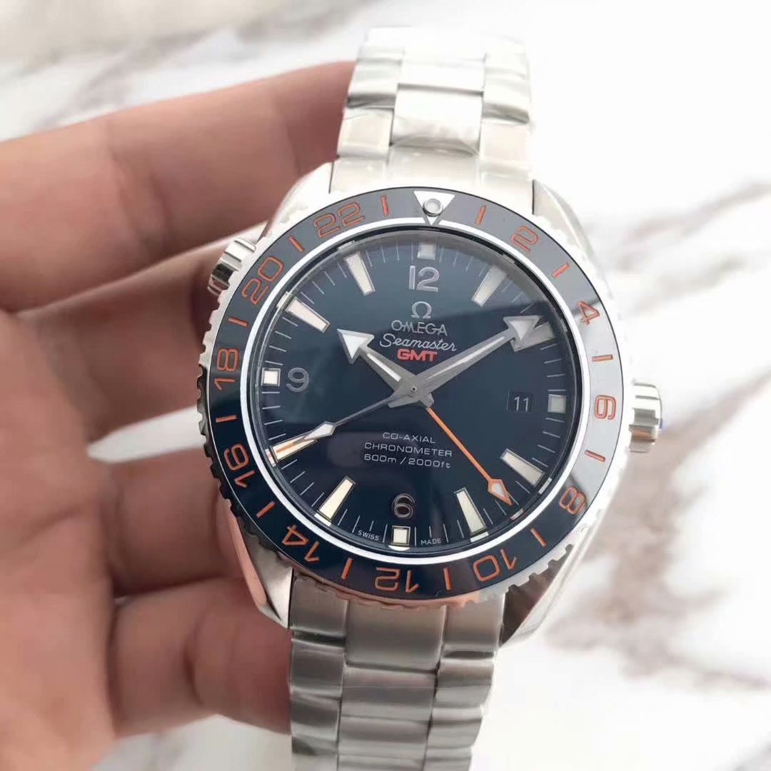 BF精品 海马600米系列自动机械男表搭载性能稳定的原版4针GMT8605机芯