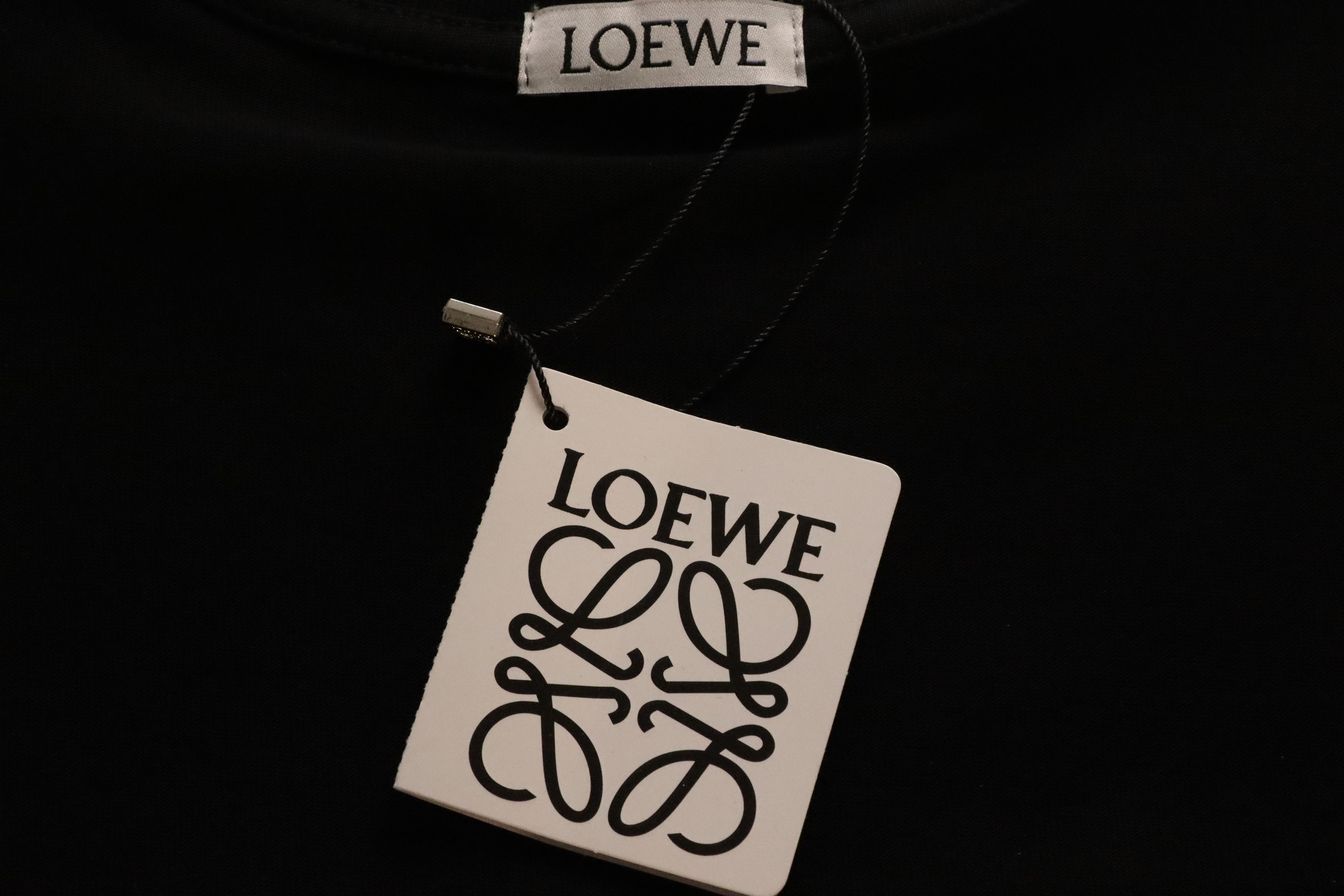 LOEWE 罗意威错位字母印花短袖 黑色