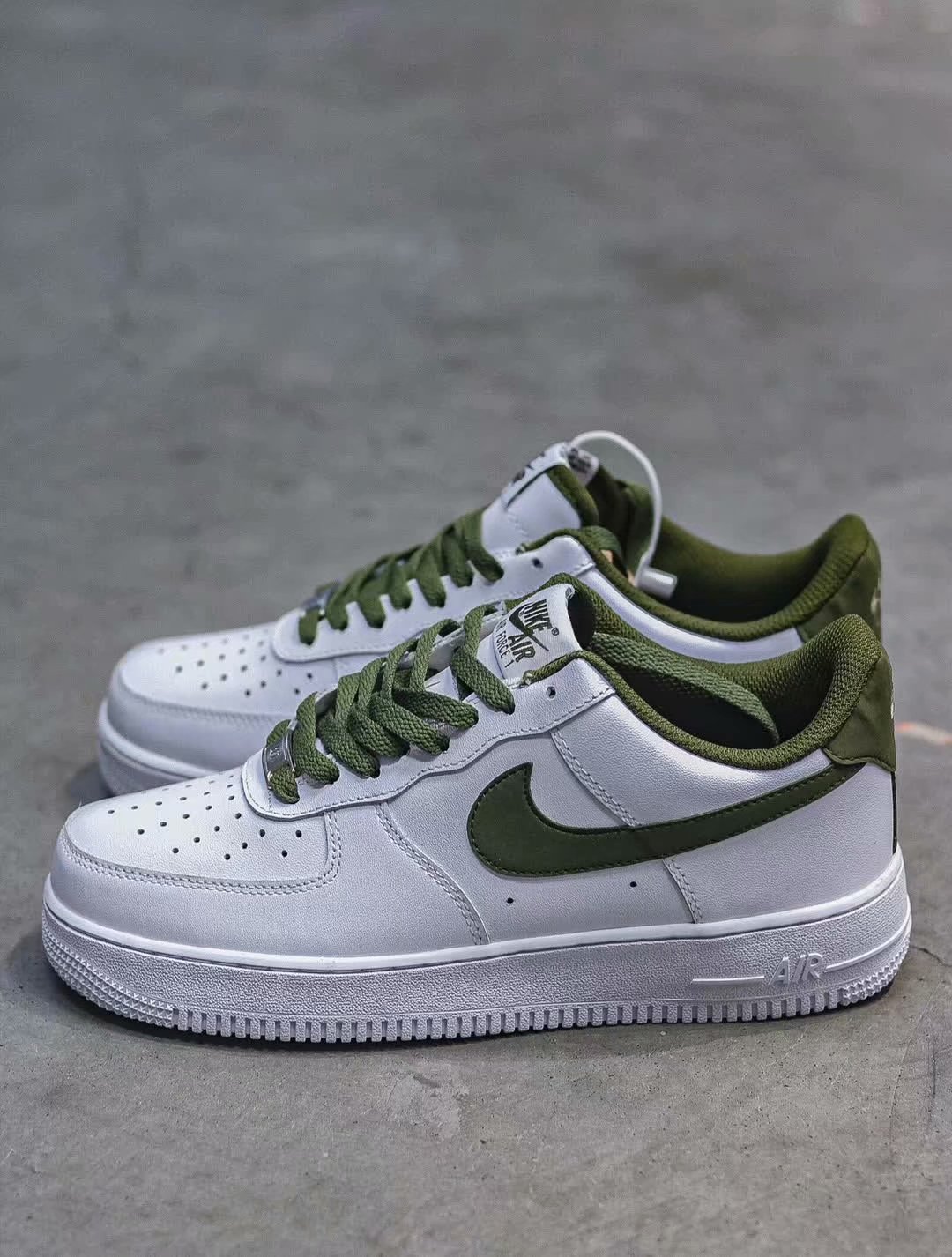 190 Nike Air Force 1 Low  2020 woosdgreenlf森林绿 全经典的鞋型配上夏季藏绿的森林绿细节处理非常的不错 AA1116-998