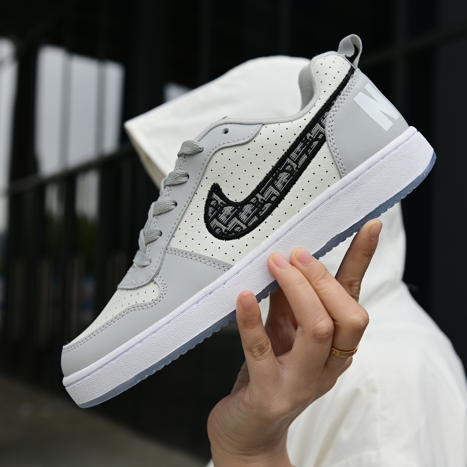130 耐克/Nike Court Borougu Air Jordan 迪奥 Diro 联名款 1 乔1  CU2983
