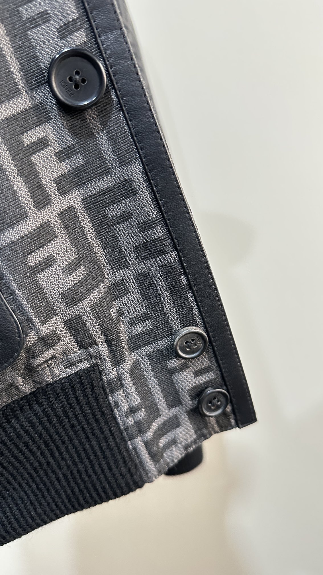 Fendi FF Jacquard Padded Jacket - Stylish & Comfortable (Sizes 48-56) 9 i1700104834 4615 7