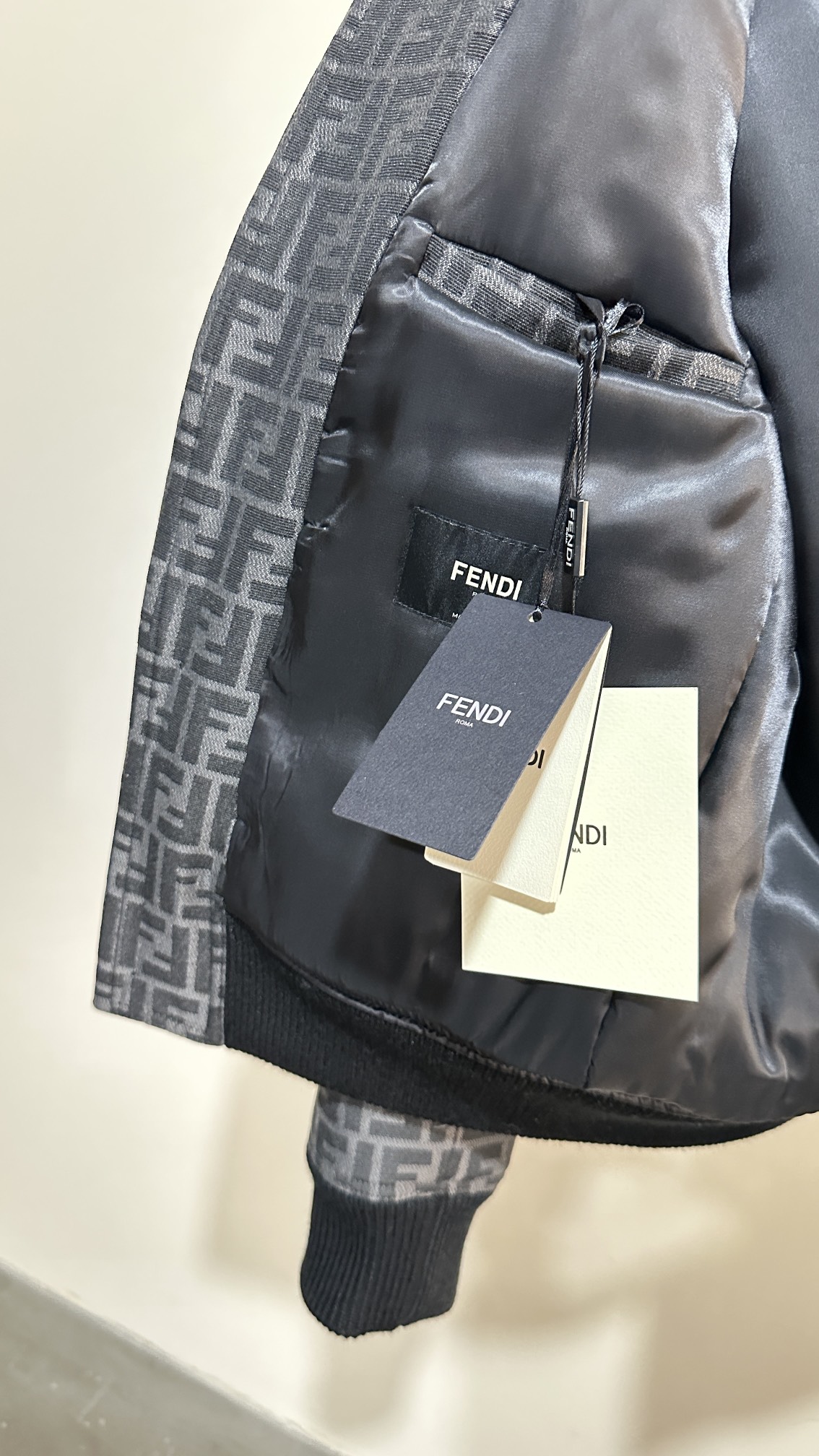 Fendi Black FF Jacquard Padded Jacket: Stylish & Comfortable (Size 48-56) 5 i1700104945 6626 3