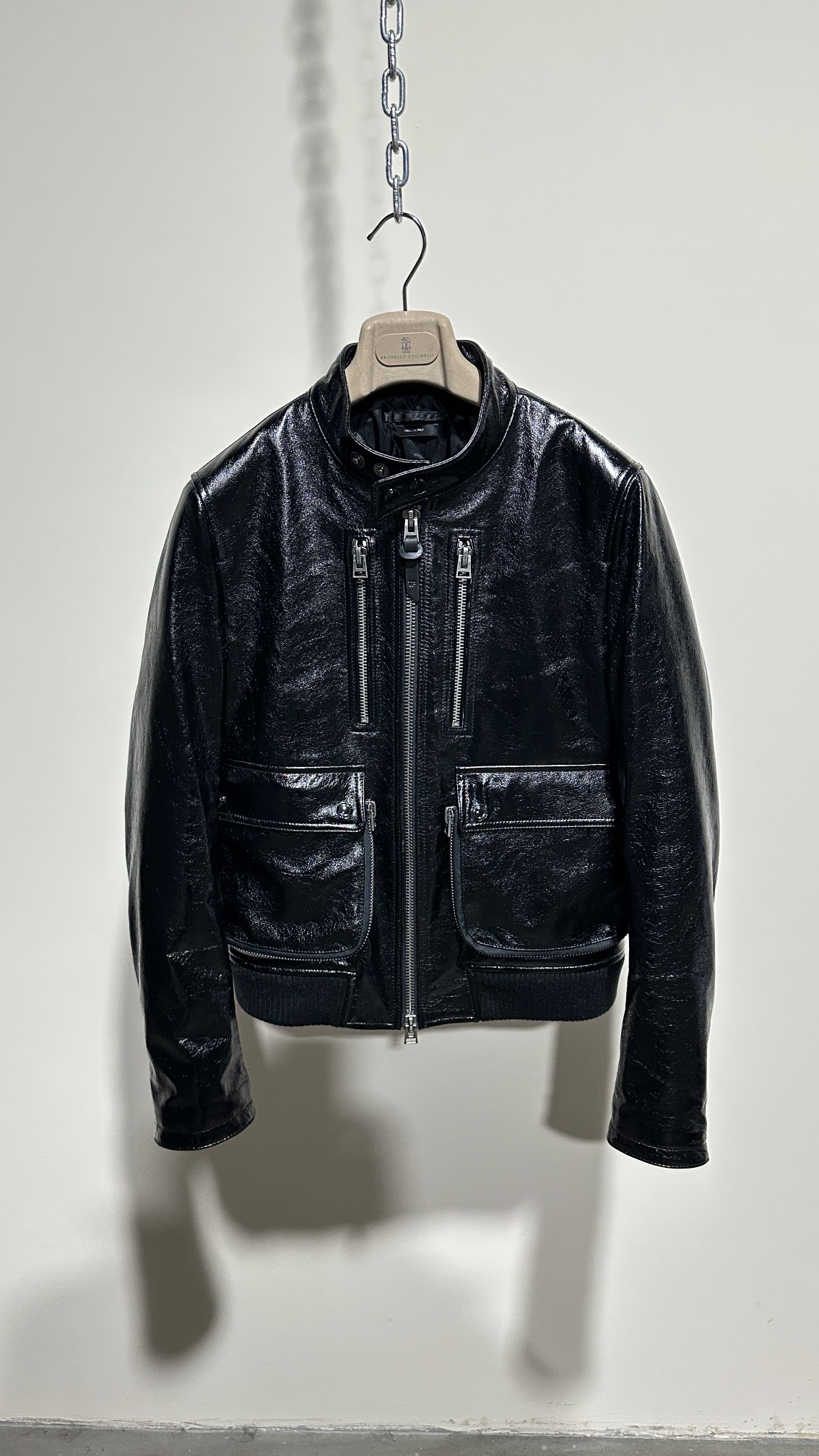 Tom Ford Leather Jacket: Oil Waxed, Crack Texture, Slim Fit, Windproof, Stylish