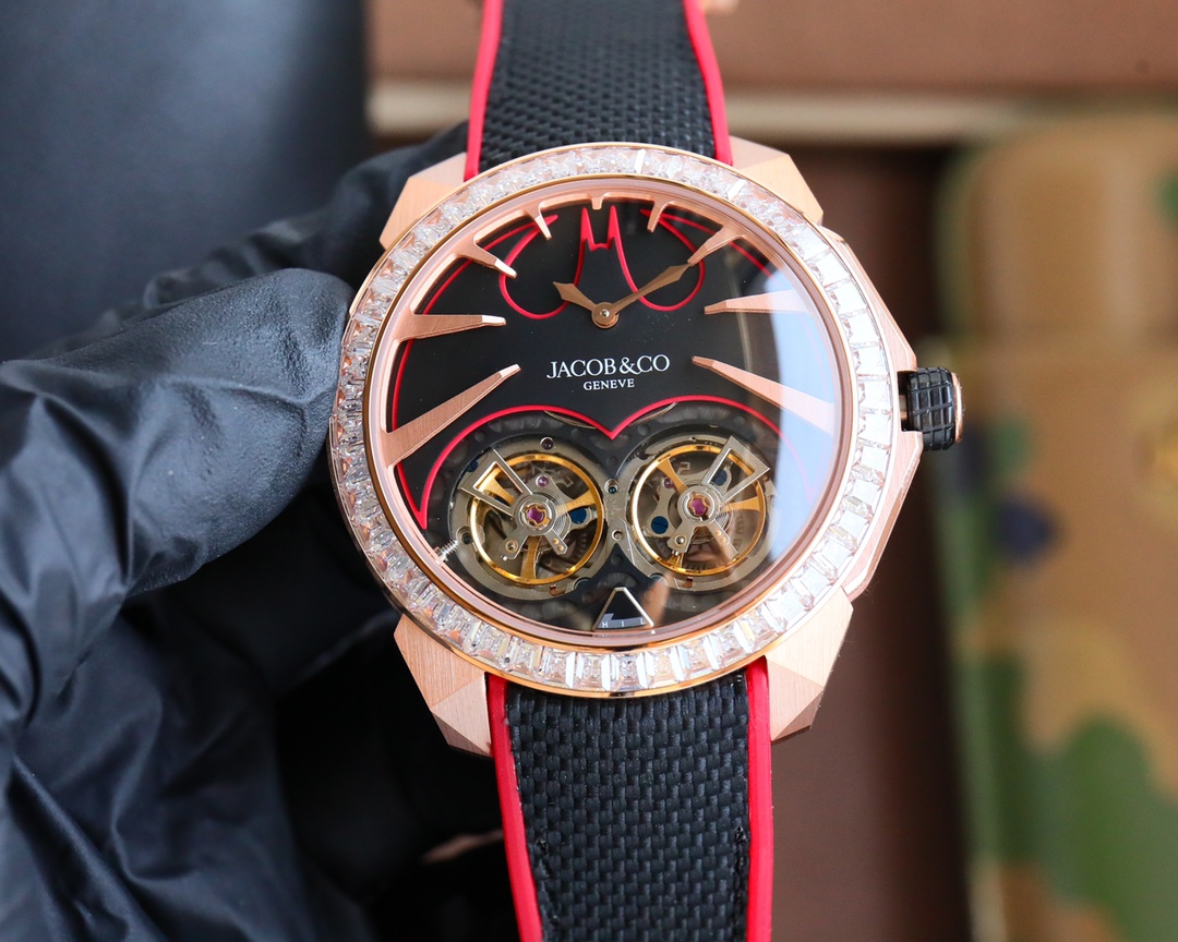 Jacob & Co Batman-themed Watch with Unique Design and Inspiration. - 图片 5