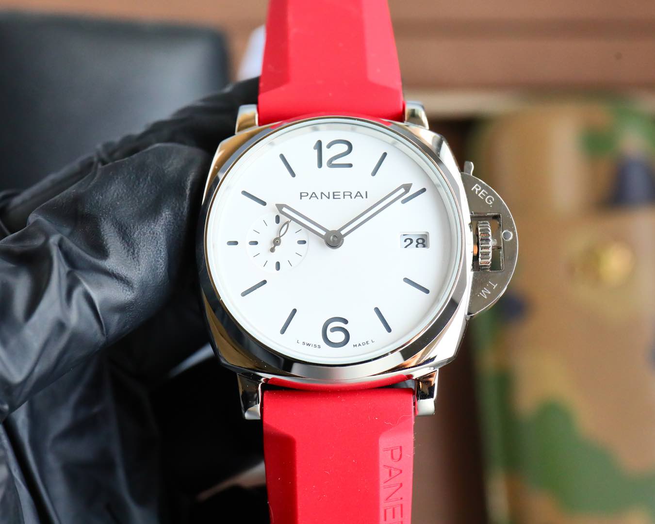 Peiner White Crustacean 1533: PANERAI Luminor Due Series Catalogue, 42mm. - 图片 9