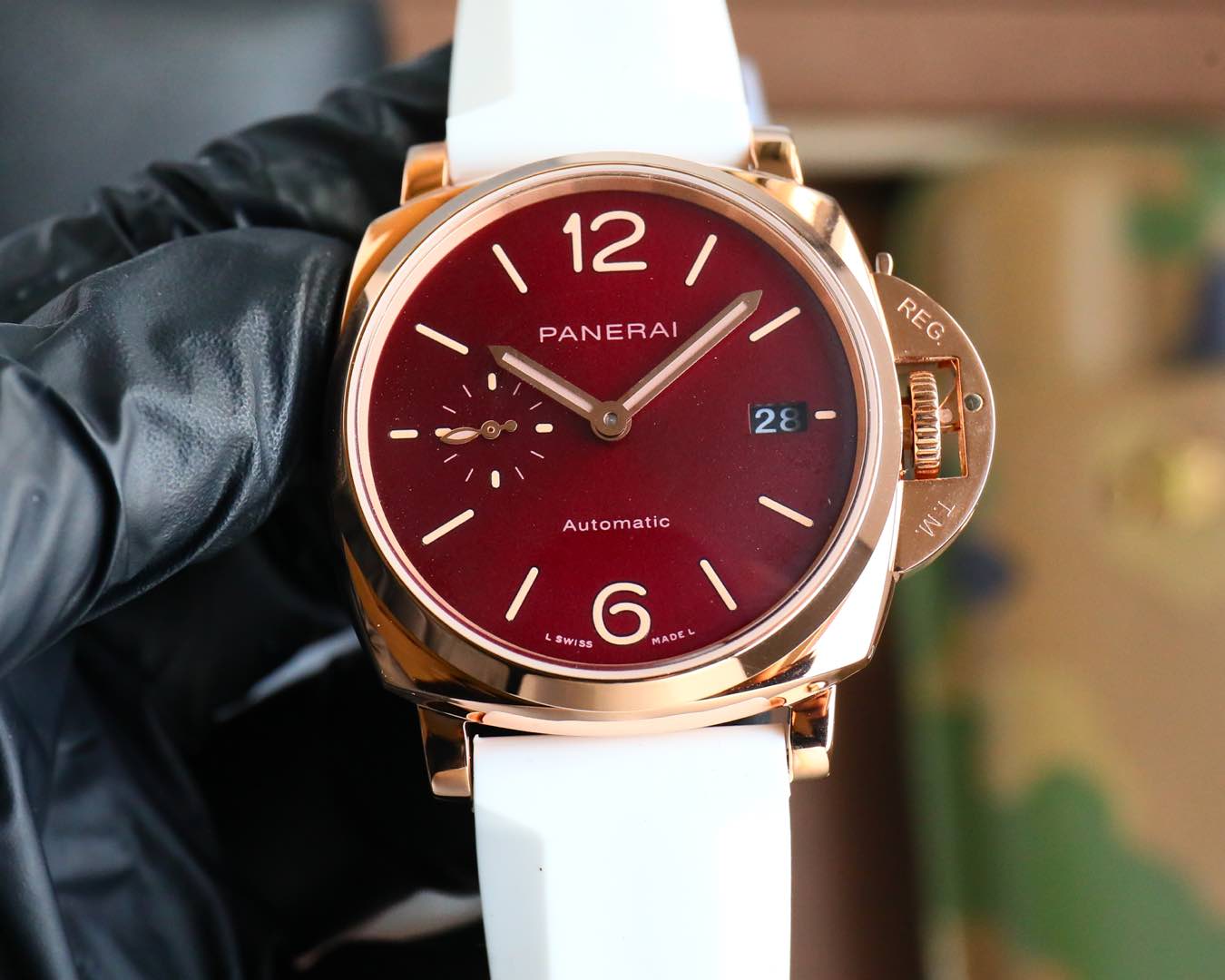 Peiner White Crustacean Watch: Luminor Due Series, 42mm Catalogue, Asian Wrist-Friendly. - 图片 5