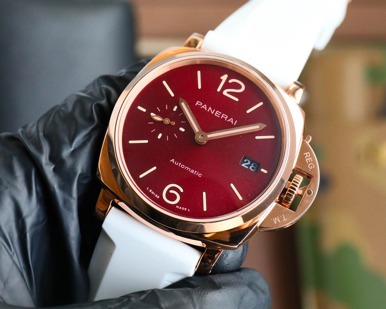 PANERAI Luminor Due Series: White Crustacean 42mm Catalog, Unisex Design for Asian Wrists - 图片 3