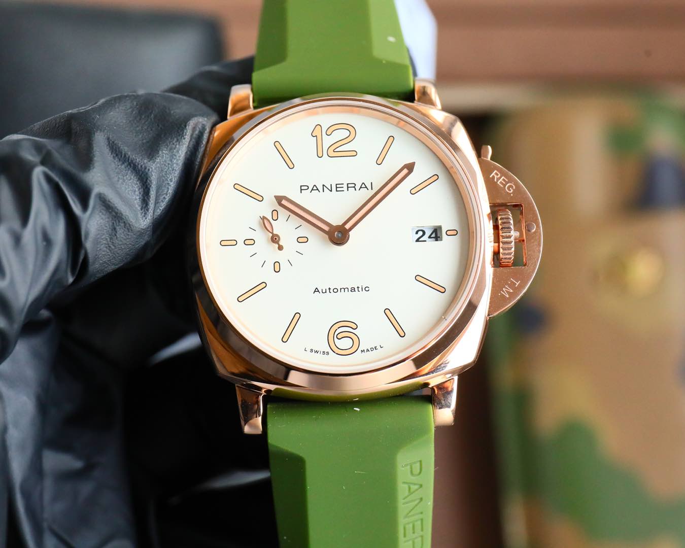 Peiner White Crustacean 1533 Watch: Elegant, Light, Thin – Perfect for Women! - 图片 2