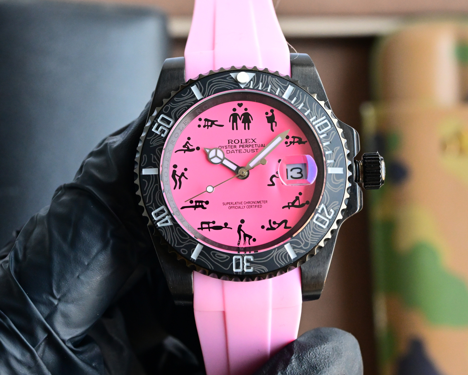 Rolex Submariner Style Watch with Erotic Art and Gemstone Bezel - Limited Edition 9 i1742666752001 6680 0 8