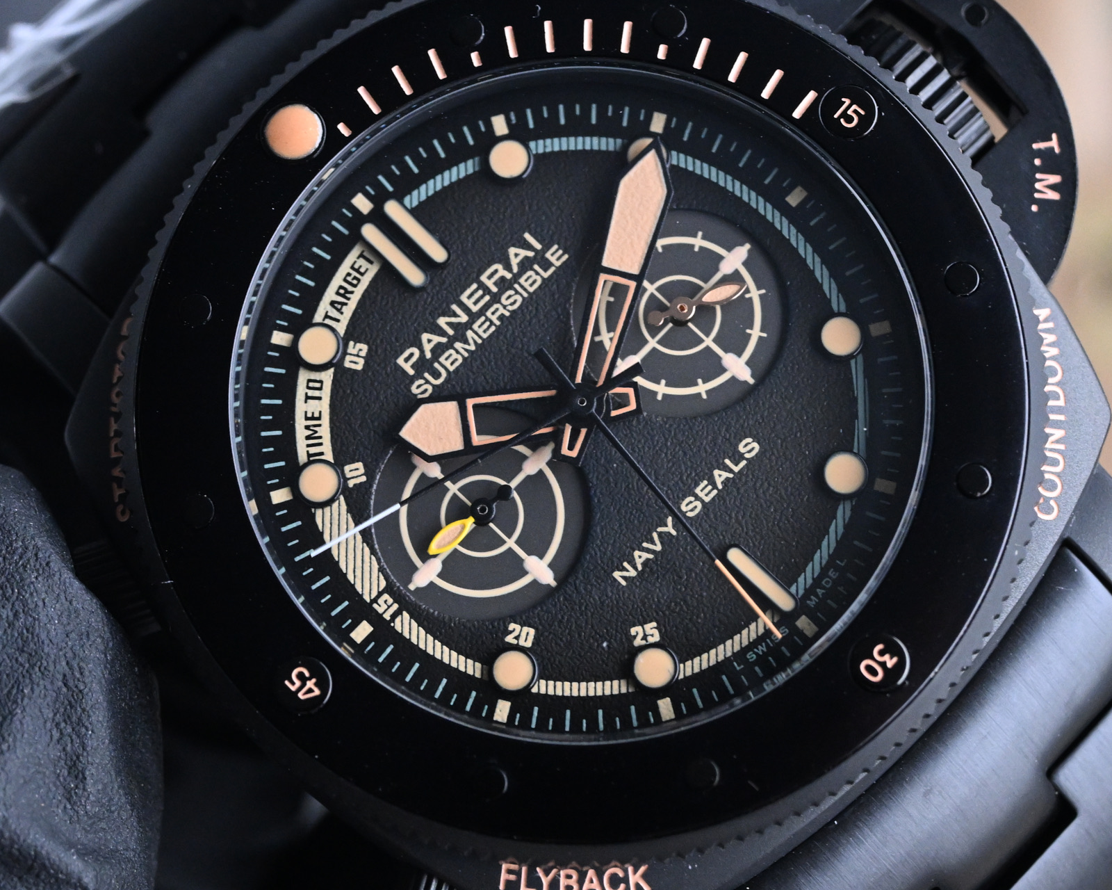 Belt 2024: New Submersible BMG-TECCHTM Wristwatch with Superior Resilience and Visibility - 图片 9