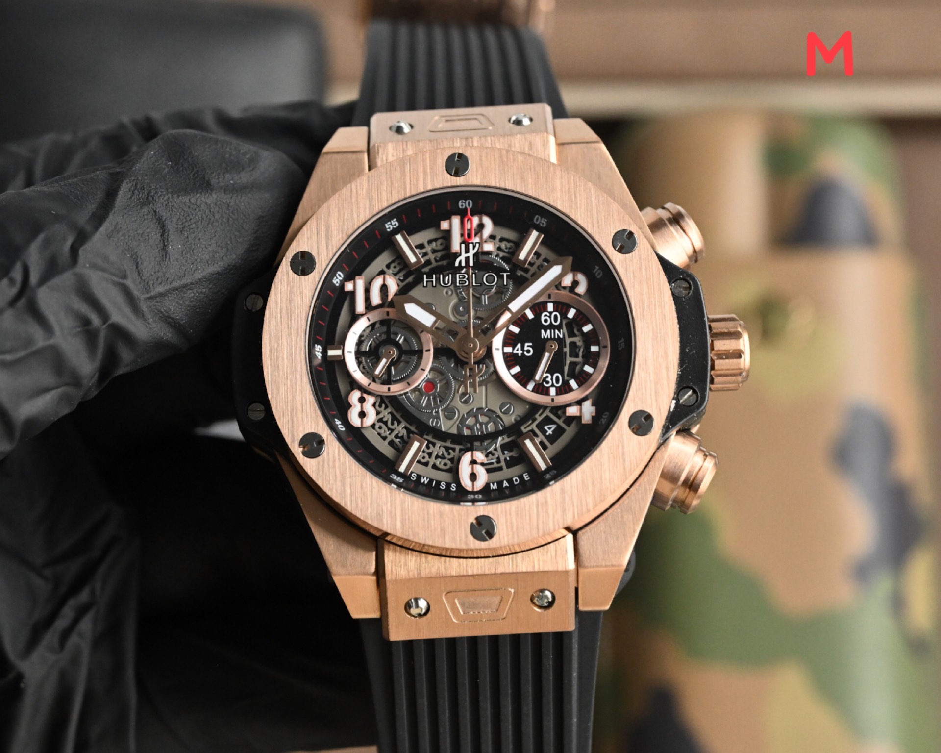 🎩恒宝 HUBLOT 玻璃 45mm*13mm 头层牛皮表带 原装扣 全自动机械机芯 浓浓的金属酷感 始终带给你视觉上的冲击
