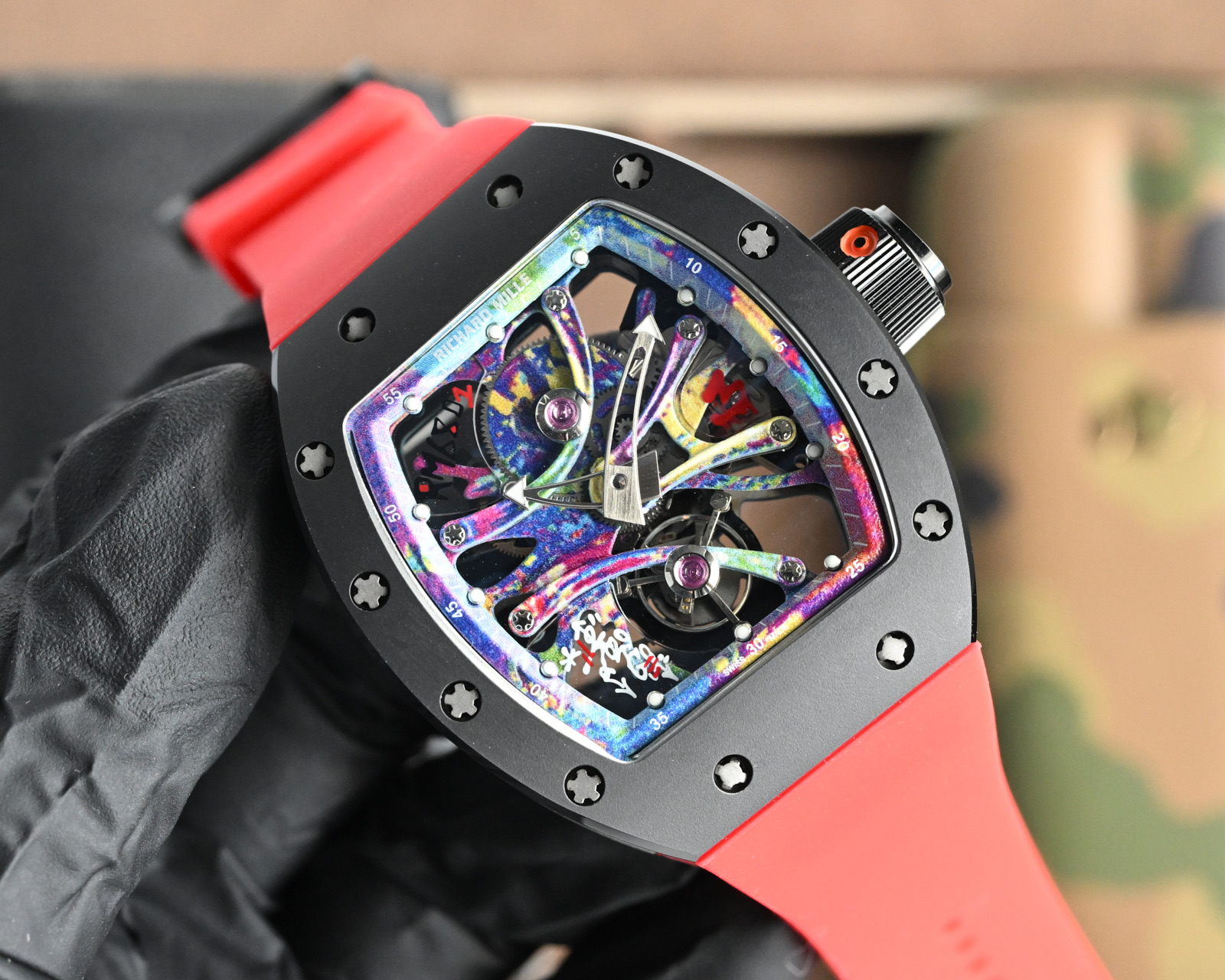 Luxury Automatic Wristwatch by Richard Miller: Ceramic Shell, Steel Core, Elegant Design - 图片 2