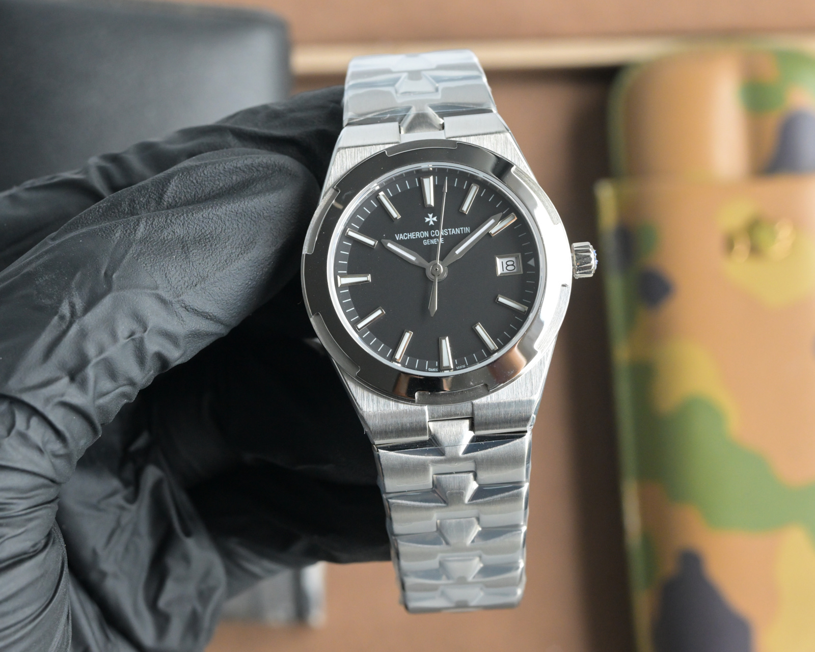 Elegant Stone Wristwatch with Swarovski Crystals and Swiss ETA Movement - 图片 6