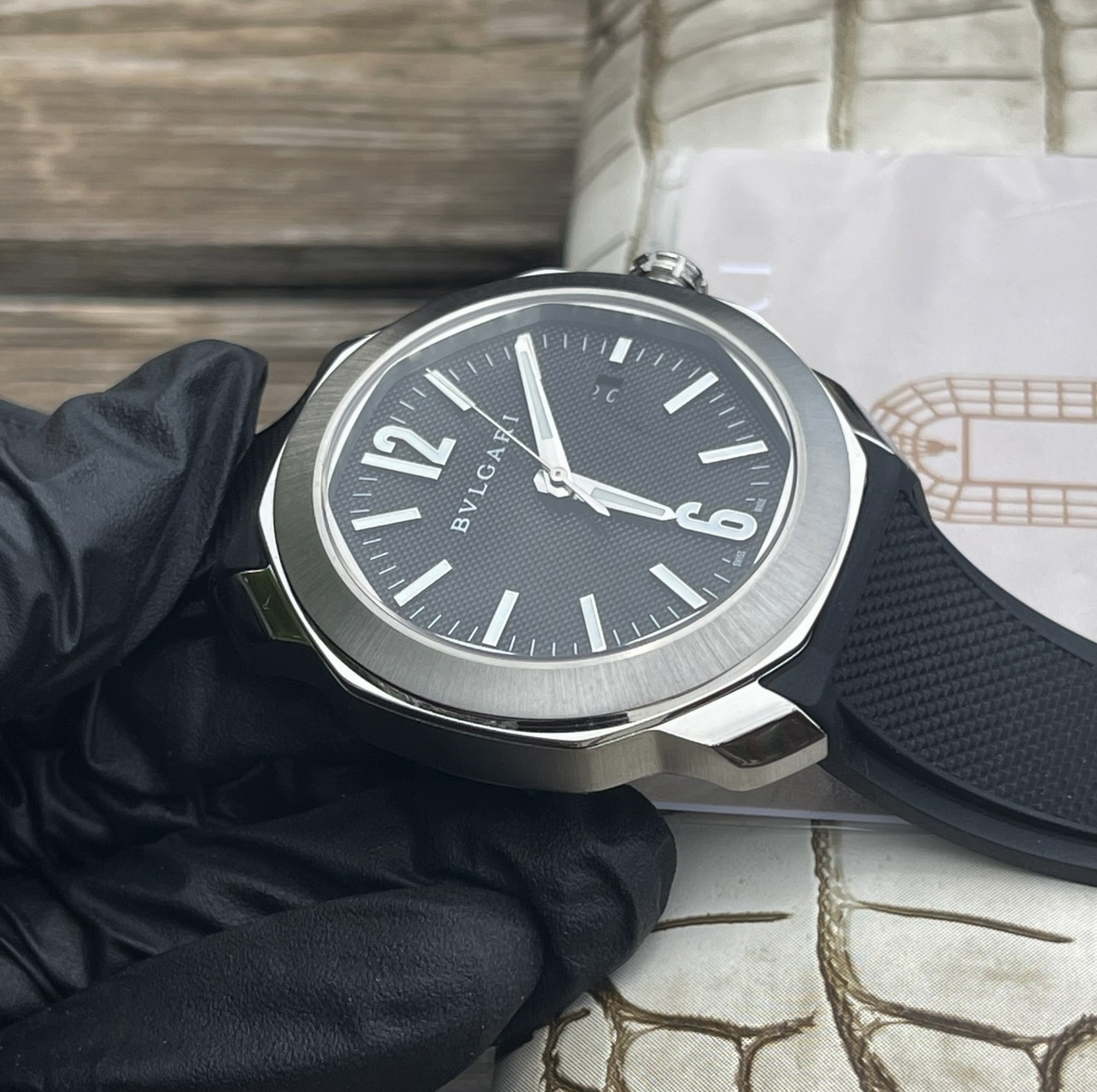 BVLGARI OCTO Series: New Japan West Steel City Watch Design Highlights - 图片 5