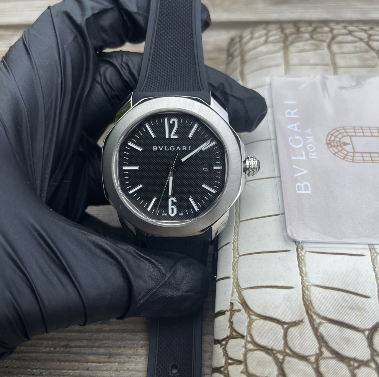 BVLGARI OCTO Series: New Japan West Steel City Watch Design Highlights