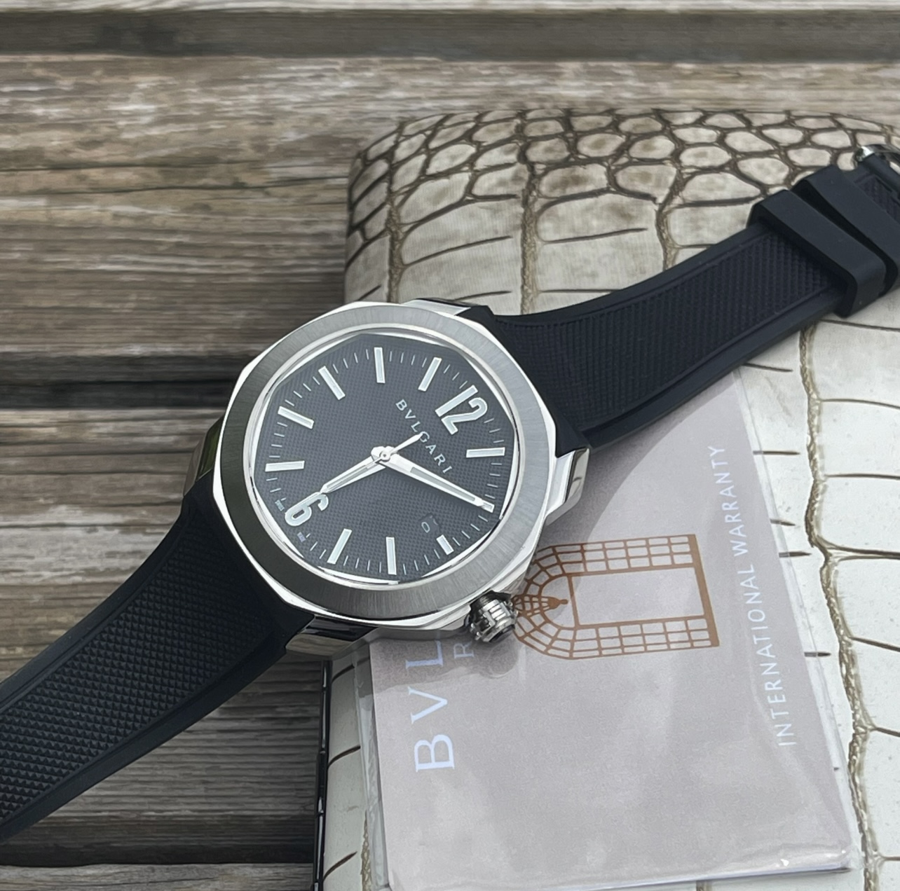 BVLGARI OCTO Series: New Japan West Steel City Watch Design Highlights - 图片 8