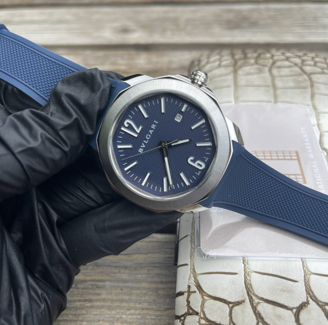 BVLGARI OCTO Series: Unique Octopus Design with Noble Accelerator Technology - 图片 2